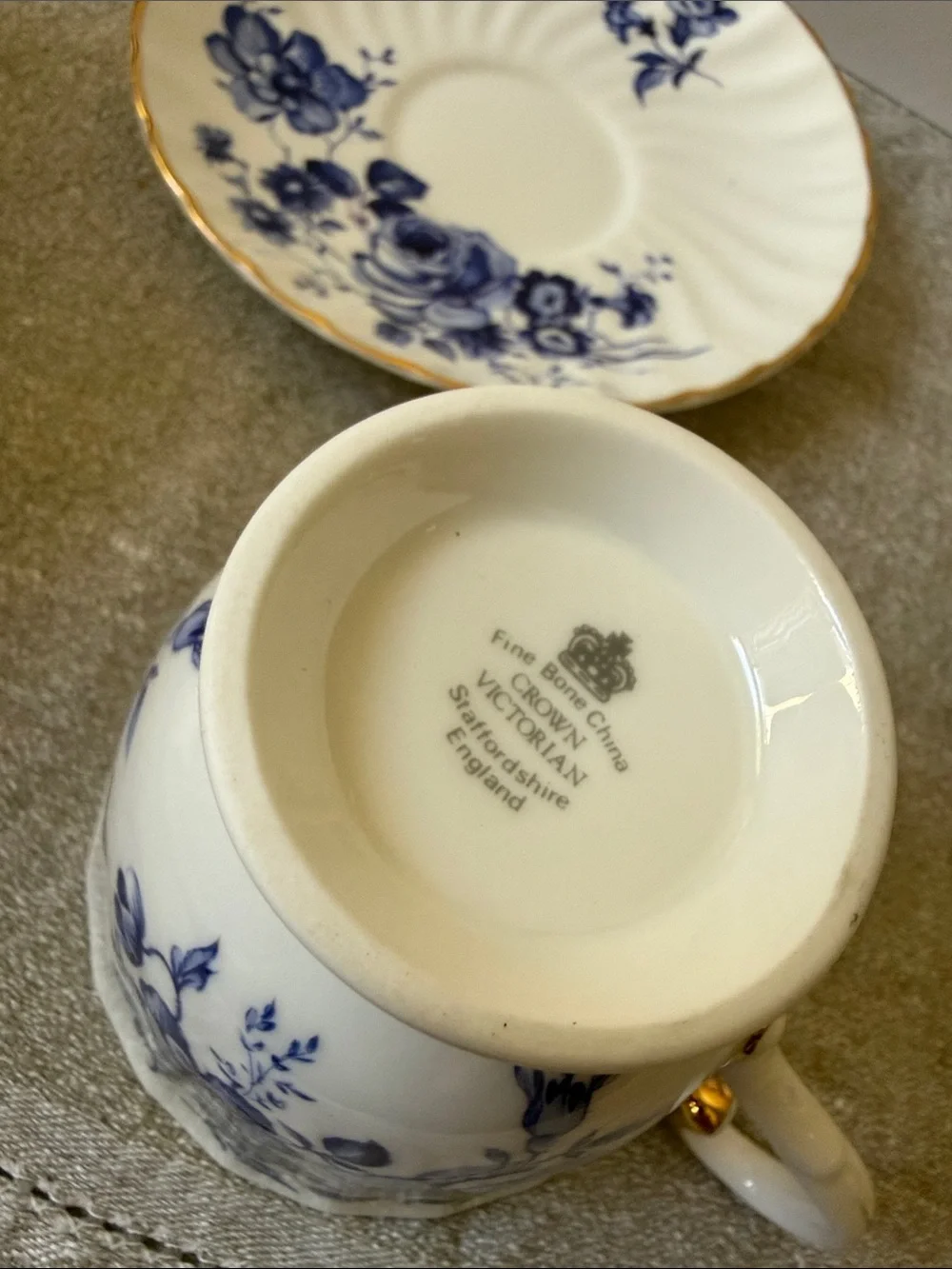 Crown Victorian Staffordshire England Bone China Blue Rose Tea Cup Saucer set